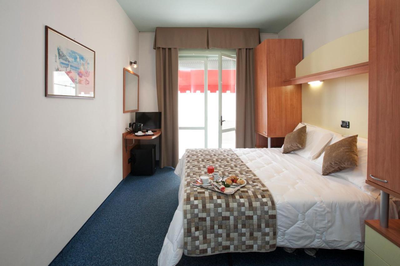 Hotel Derby S Lido di Jesolo Ngoại thất bức ảnh