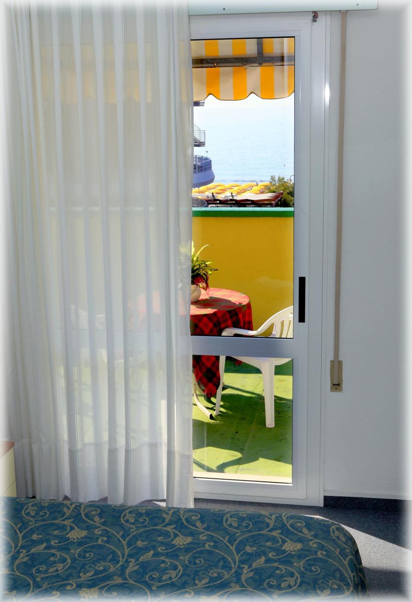 Hotel Derby S Lido di Jesolo Phòng bức ảnh