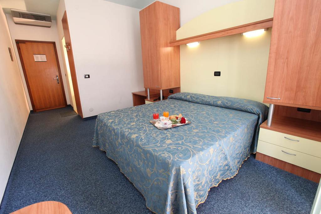 Hotel Derby S Lido di Jesolo Ngoại thất bức ảnh