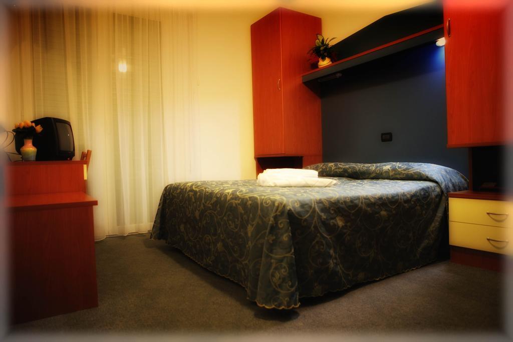 Hotel Derby S Lido di Jesolo Phòng bức ảnh